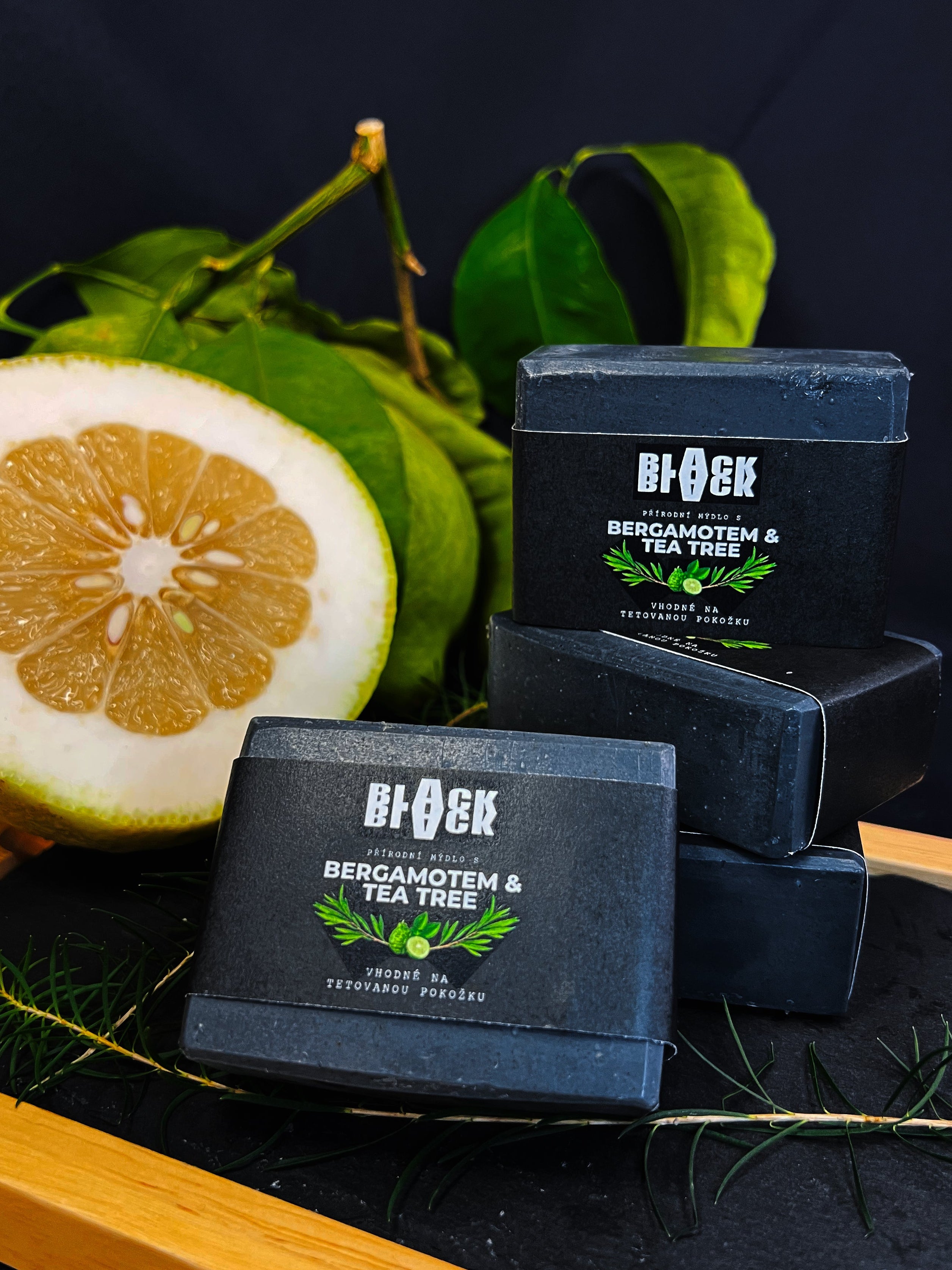 ČERNÉ MÝDLO na tetovanou pokožku
