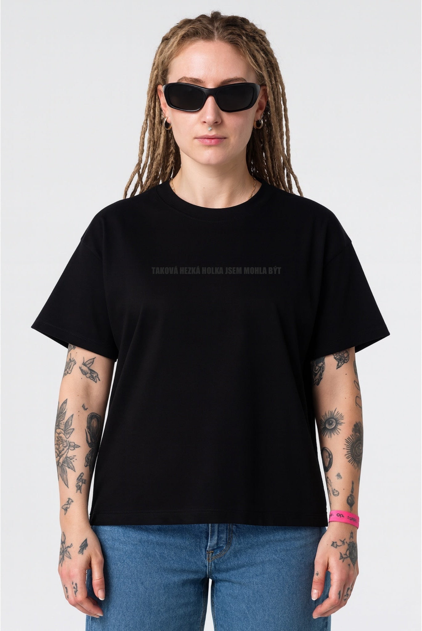 TAKOVÁ HEZKÁ HOLKA JSEM MOHLA BÝT tričko